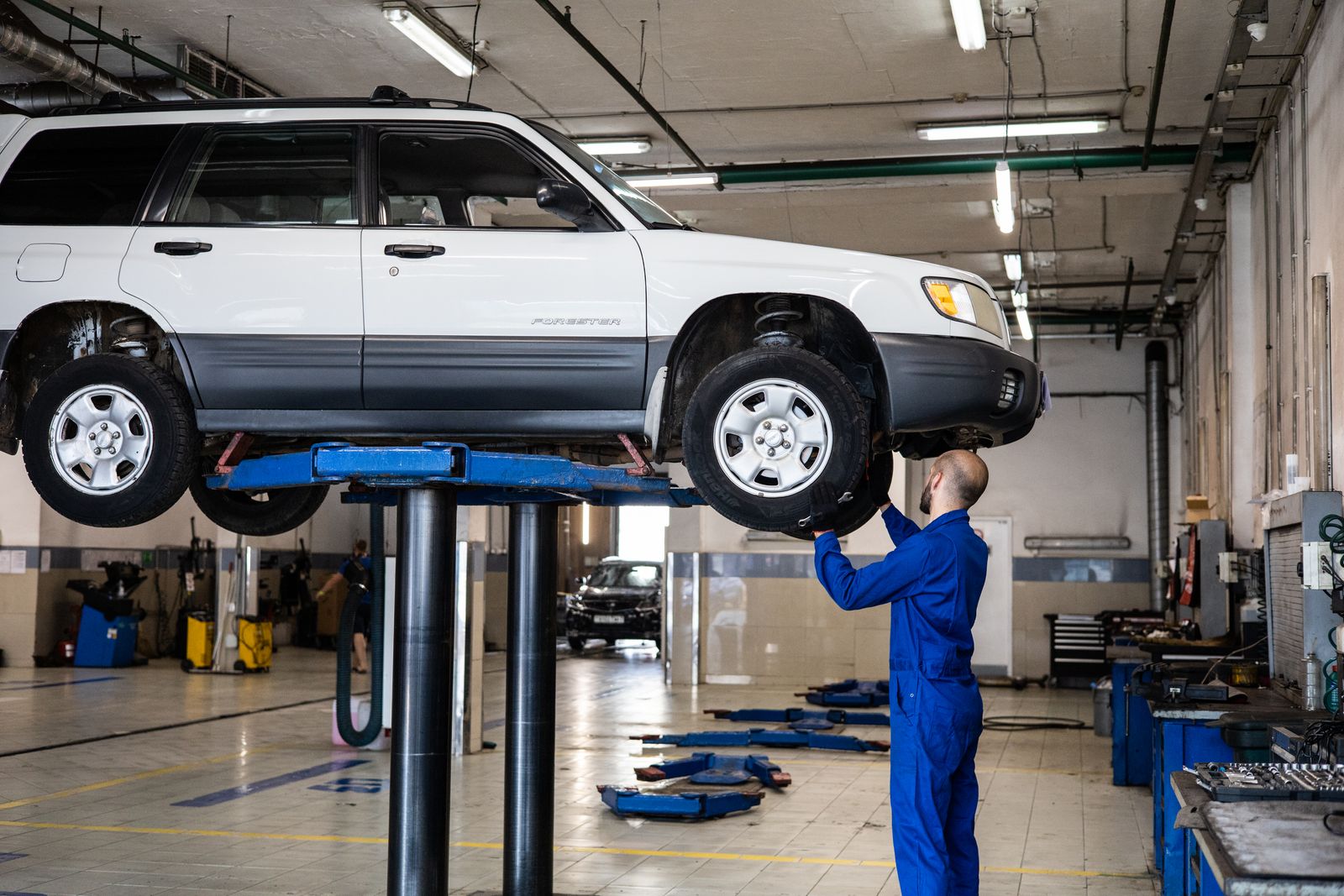 PA safety and emissions inspection at Royce Automotive